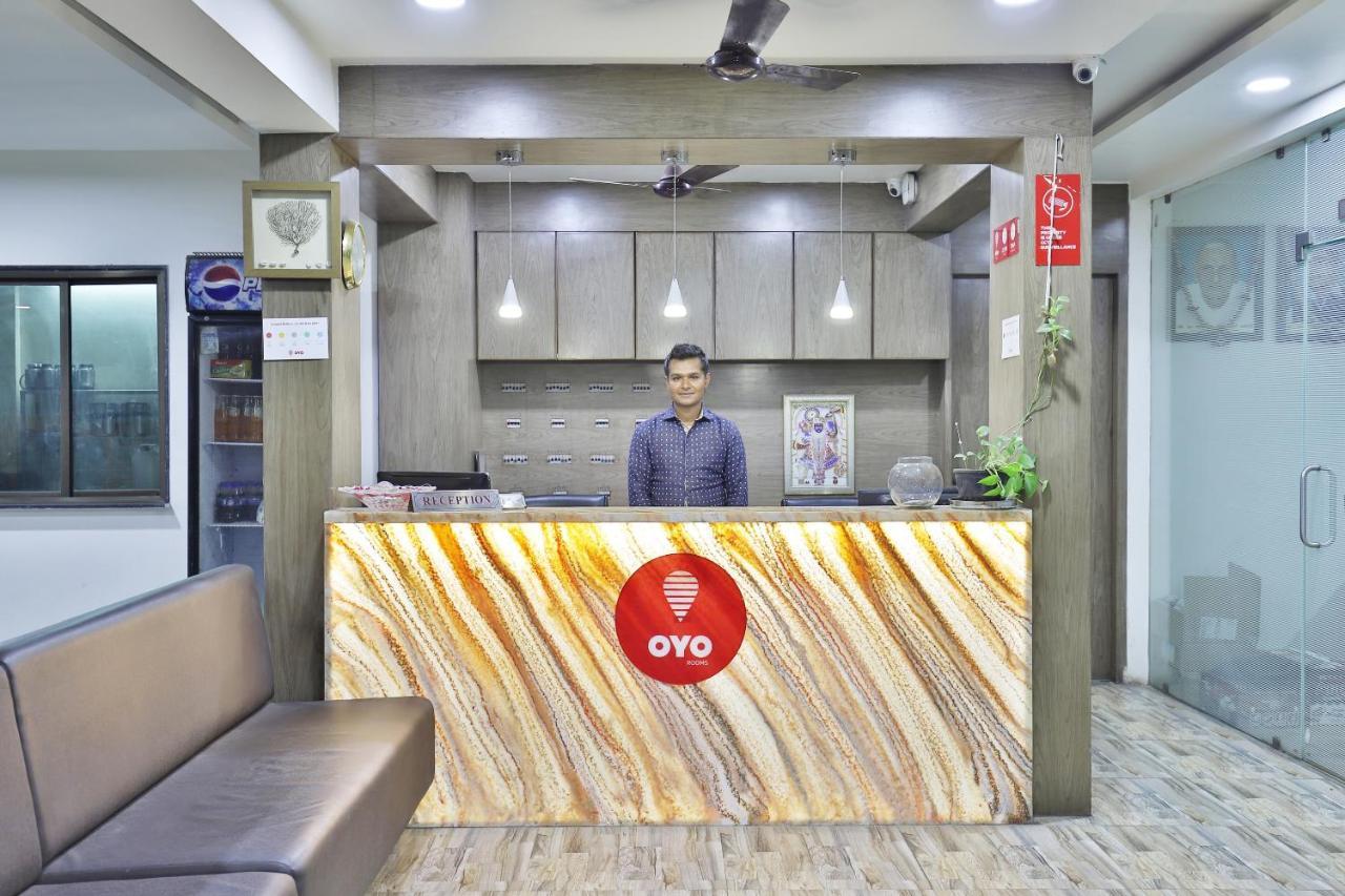 Hotel City Inn Rajkot Esterno foto