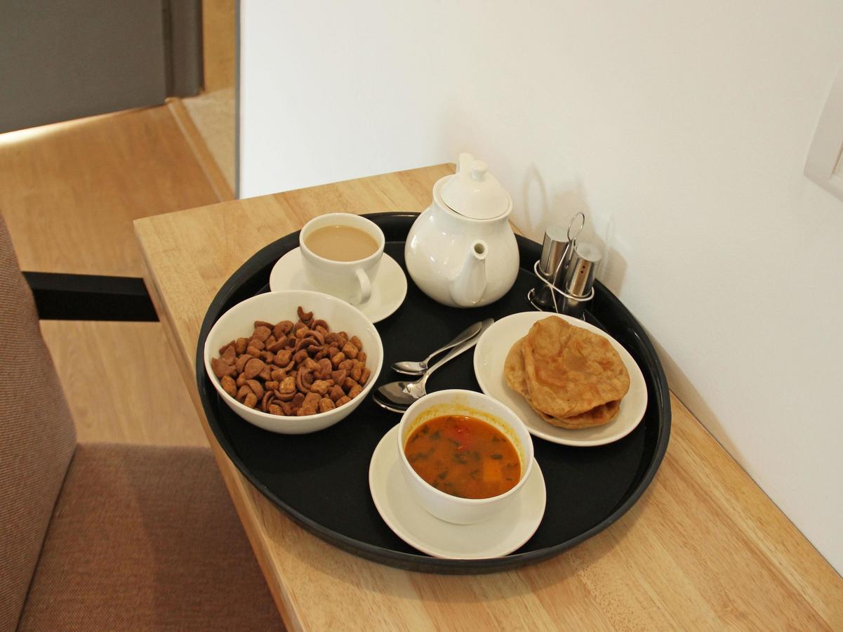 Hotel City Inn Rajkot Esterno foto