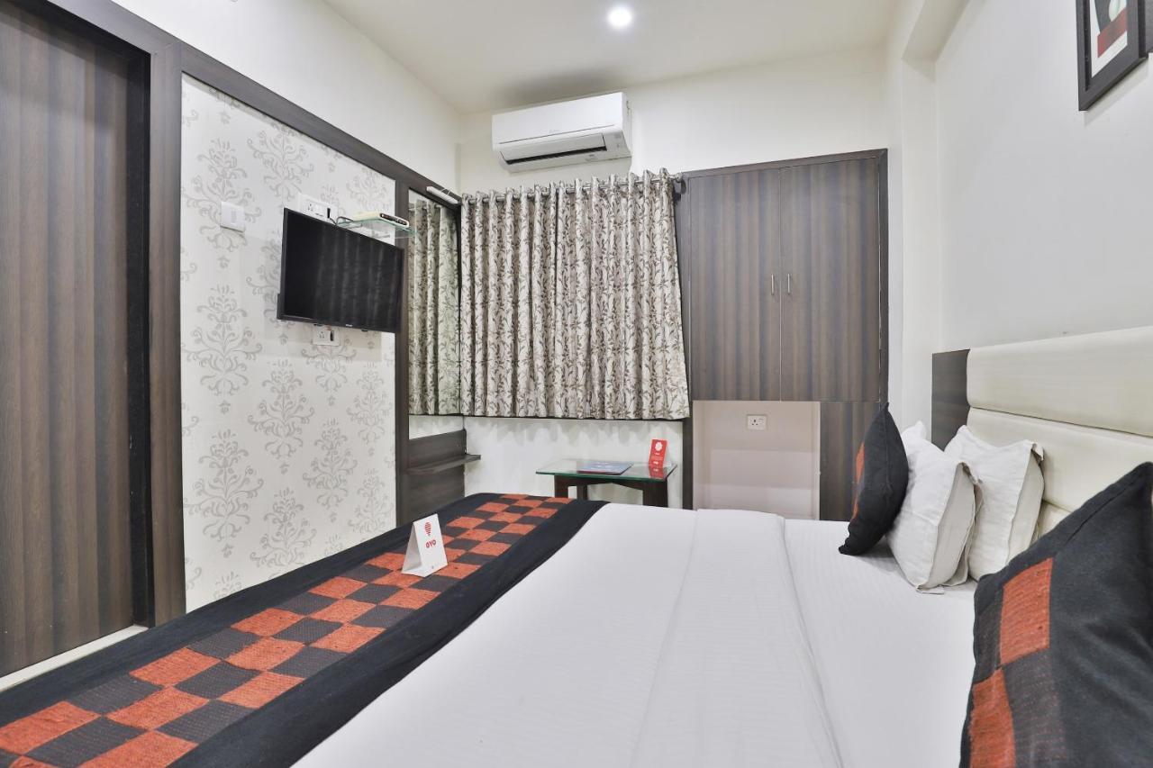 Hotel City Inn Rajkot Esterno foto